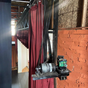 Trilho para movimentação motorizado